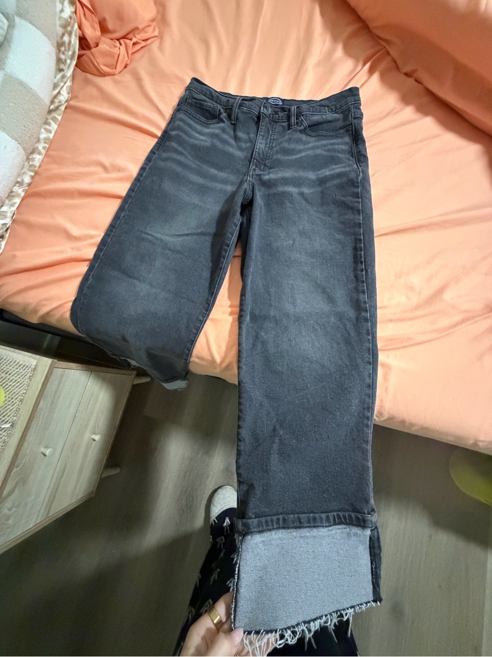Straight-Leg Women’s Jeans in Washed Charcoal - Comfortable Everyday Fit